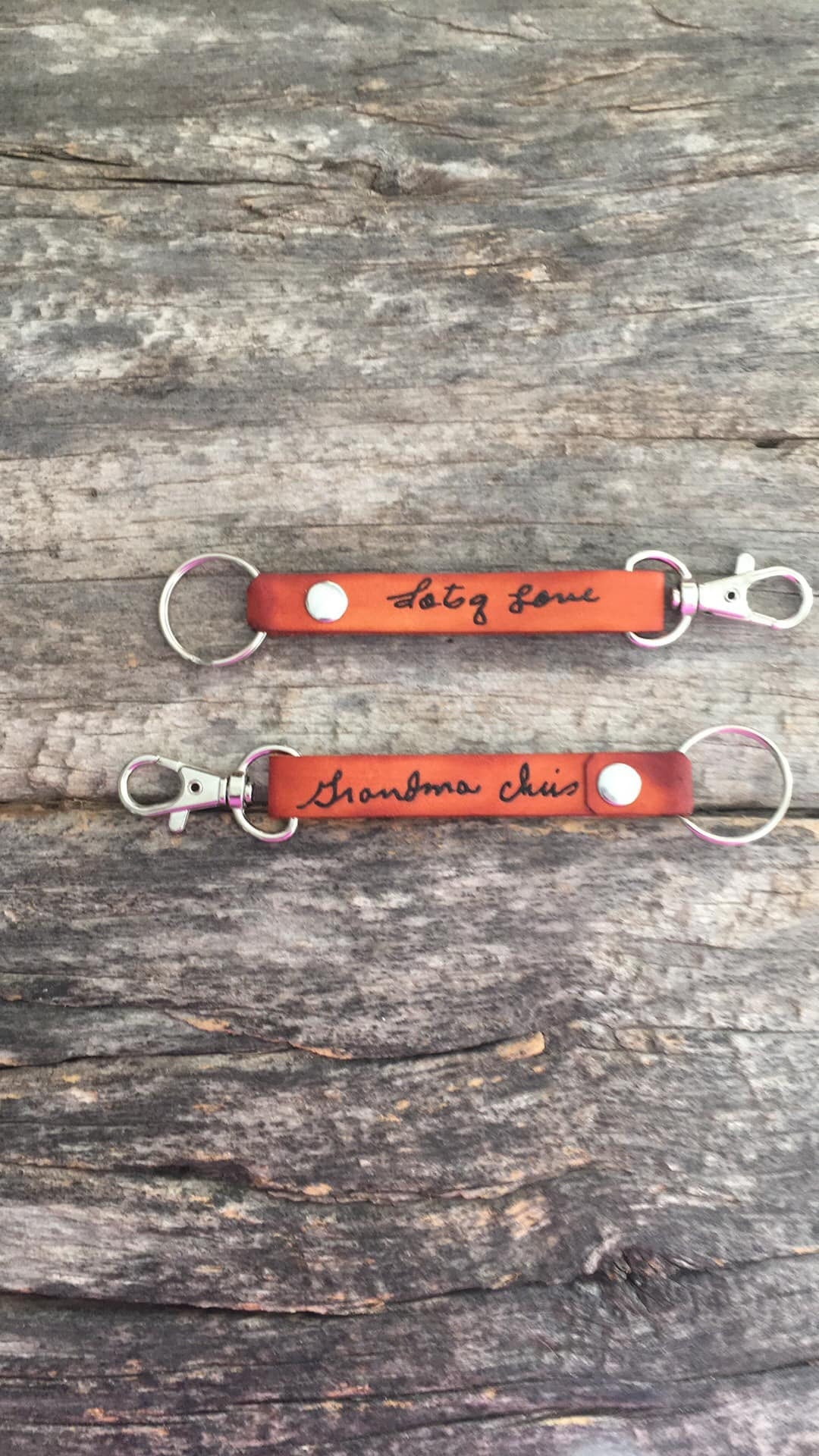 Personalized Leather Keychain: Engraved Signature Memorial Gift